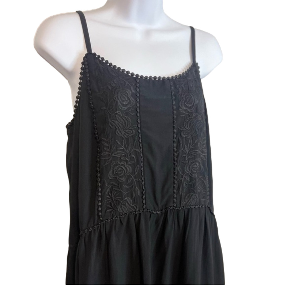 Loft Dress - Picture 4 of 4
